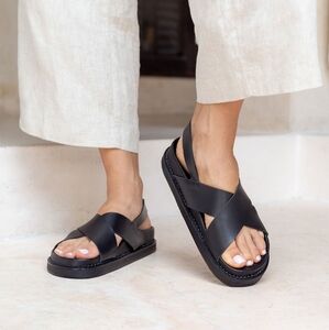 Liberte Capri Sandal Black 36 NWT